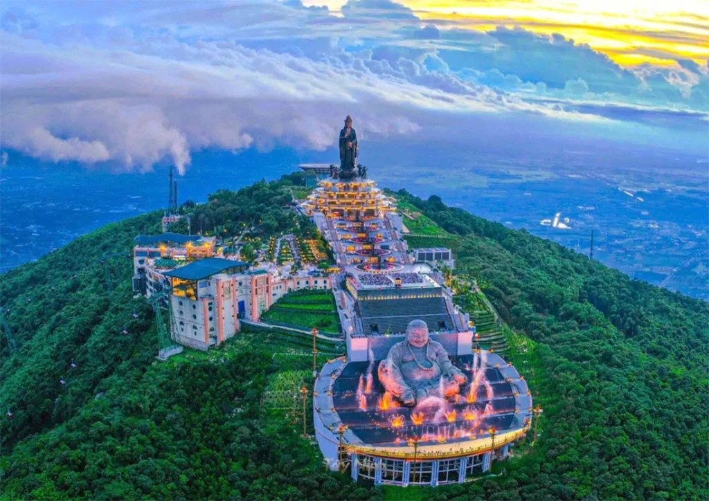 THUÊ XE ĐI NÚI BÀ ĐEN TÂY NINH – XE 4, 7, 16, 29, 45 CHỖ GIÁ TỐT 1 THUÊ XE ĐI NÚI BÀ ĐEN TÂY NINH – XE 4, 7, 16, 29, 45 CHỖ GIÁ TỐT